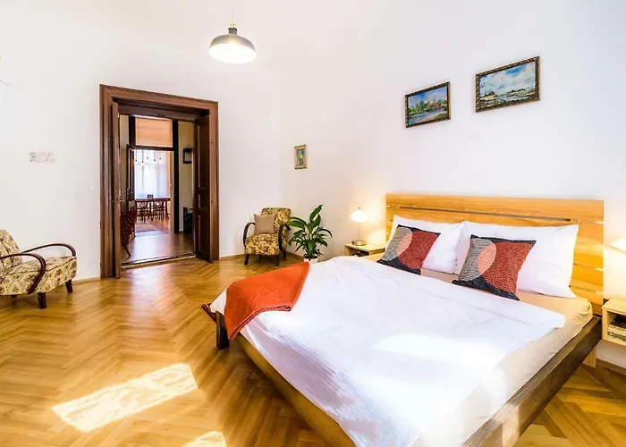 Harry Potter's In Center *