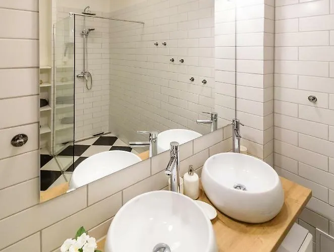 Harry Potter's In Center *